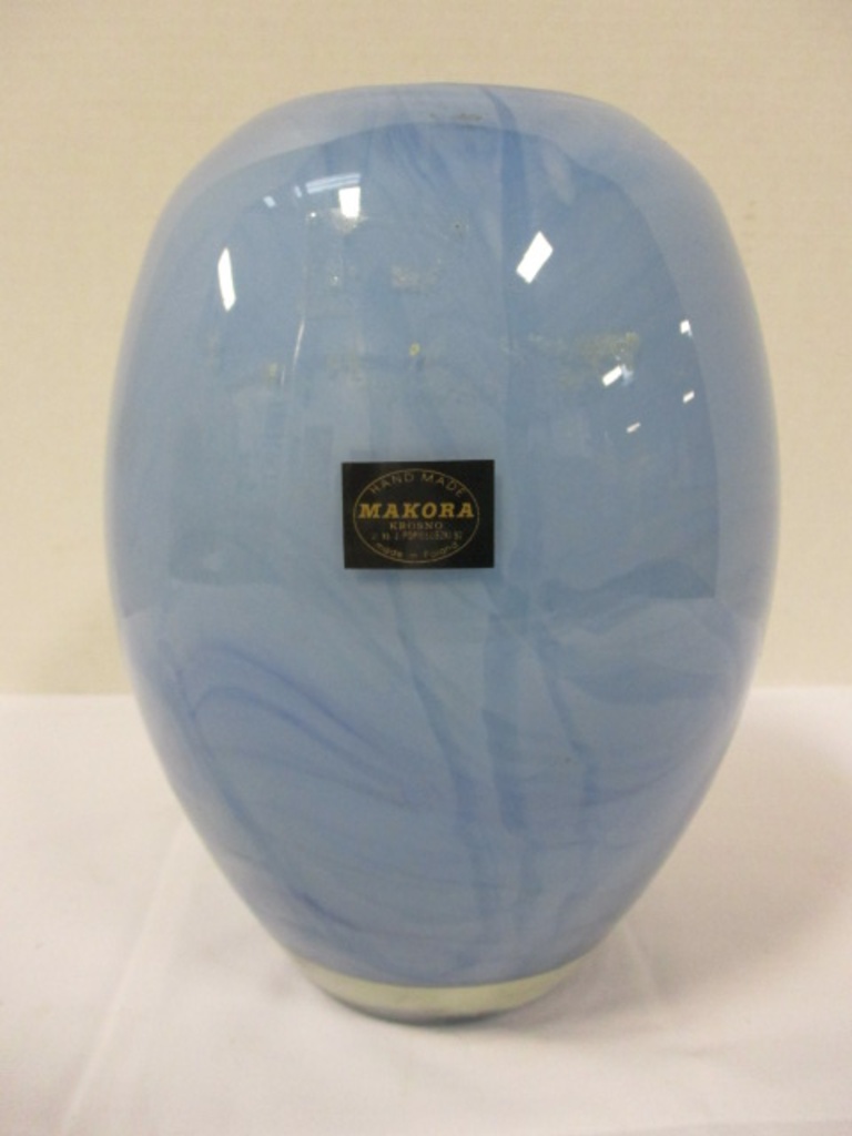 Krosno Makora Glass Vase | Art, Antiques & Collectibles Collectibles  Decorative Collectibles Collectible Vases & Urns | Online Auctions |  Proxibid