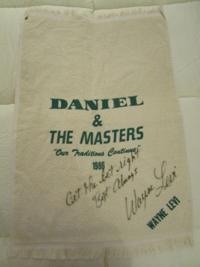 1986 "Daniels and The Masters" Signed Wayne Levi Towel