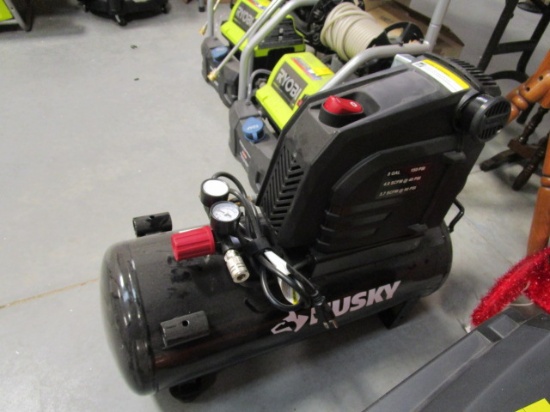 Husky 8Gal/150 PSI Air Compressor