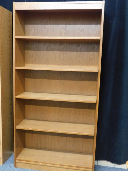 BookCase with adj. Shelves