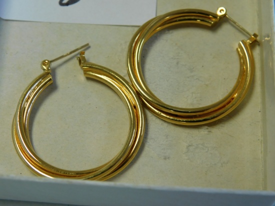 14 Kt Gold Pierced Earrings