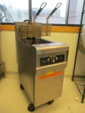 Frymaster Model RE117SC Commercial Two Basket Fryer