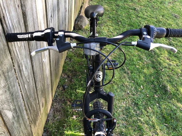 Roadmaster ground assault mountain bike hotsell