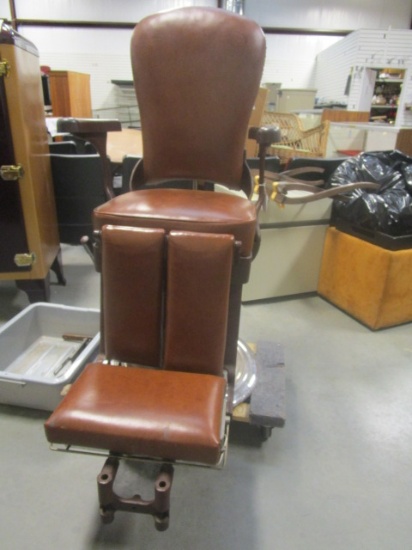 The Berninghaus Allison Chiropody Podiatrist Chair