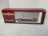 The Original Bachmann Big Haulers G Scale Flat Car with Closed Trailer