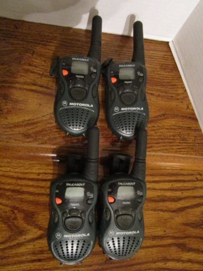 Four Motorola Talkabout T6220 Walkie Talkies Two Midland Gxt650 X Tra Talk Estate Personal Property Personal Property Online Auctions Proxibid