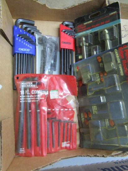 4 Sets of Allen Wrenches and Router Bits