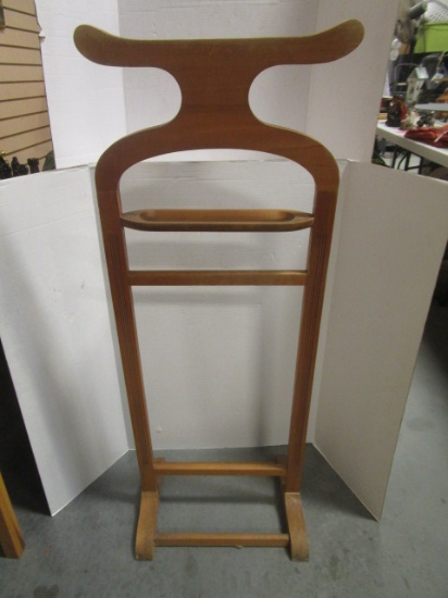 Light Wood Valet Stand