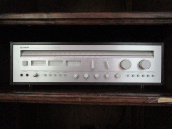 Yamaha Natural Sound Stereo Receiver CR-1040