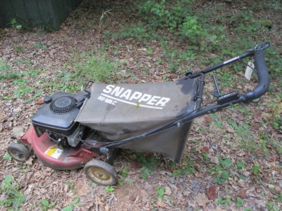 Snapper Hi-Vac Push Mower with Briggs & Stratton Motor