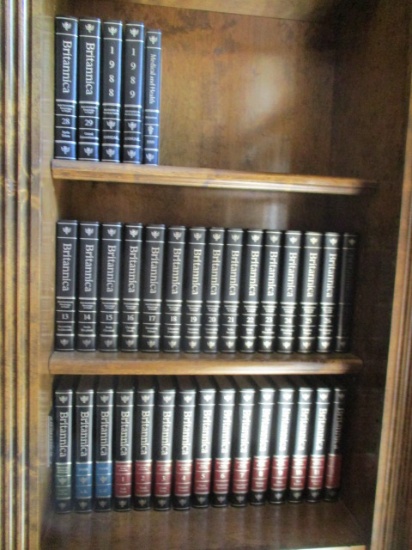 1988 Set of Britannica Encyclopedias