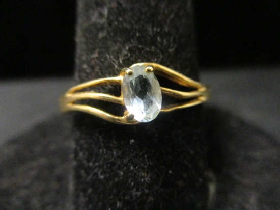 10k Gold Ring w/ Light Blue Stone- Size 10