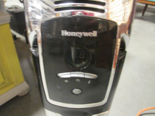 Hz 709 Honeywell Oil Space Heater Honeywell HZ-709-WM Oil Filled