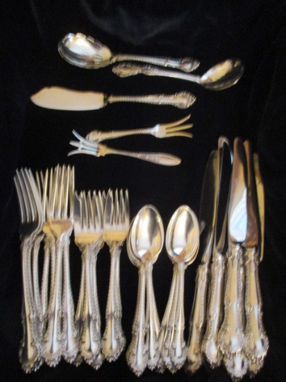 38 Pieces of Gorham Sterling Flatware "English Gadroon"