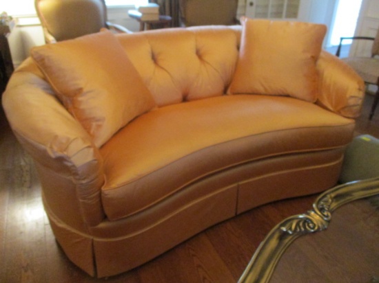 Sherrill Curved Loveseat with Tufted Back and Two Pillows