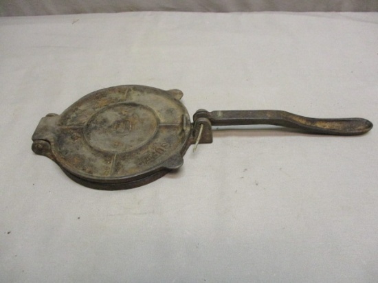 Vintage Cast Iron Pancake Pan