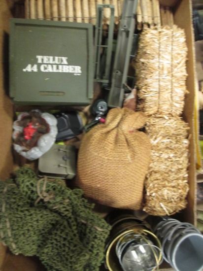 Military Action Set Accessories-Fencing, Hay Bales, Buckets, Netting, etc.