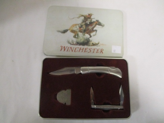 Winchester 2 Knife Gift Set in Tin