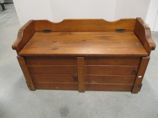 Pine Under Seat Storage Bench