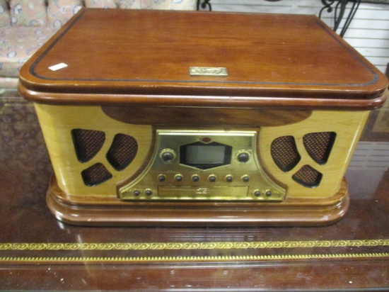 Nostalgic Spirit of St. Louis Turntable/Tuner/CD Player