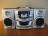 Magnavox MAS85 Mini Hi-Fi System
