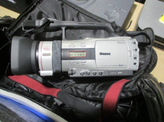 Canon GL2 3CCD Digital Video Camcorder in Carry Bag