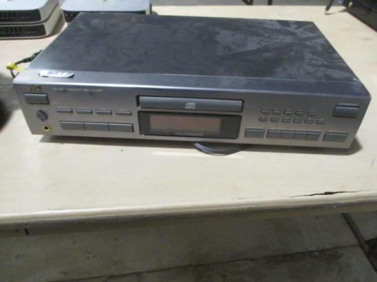 JVC XL-V161 Compact Disc Player