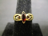 10k Gold Ring w/ Garnet Stone