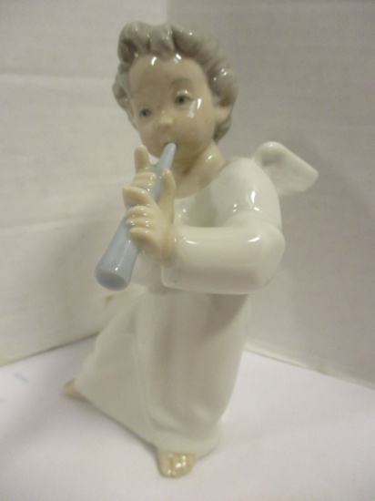 Lladro "Angel with Flute" High Gloss Porcelain Figurine