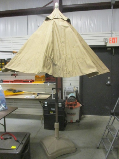 Sunbrella Outdoor Umbrella in Rolling Stand