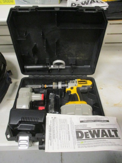 DeWalt Heavy Duty 1/2" Cordless 18V Hammerdrill/Driver in Hard Case