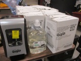 20 Gojo 2L #5262-02 Green Certified Foam Hand Cleaner Refills and Dispenser