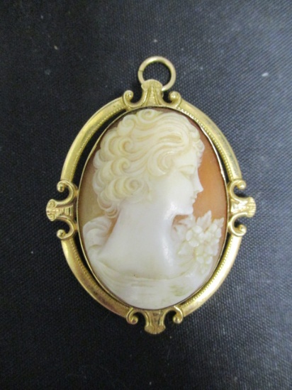 10k Gold Cameo Pendant