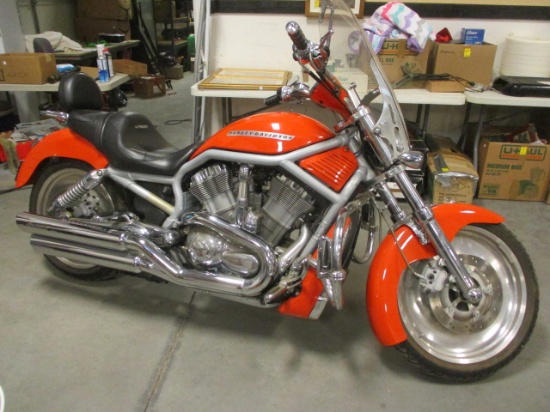 2002 Harley-Davidson V-Rod with Screaming Eagle Exhaust