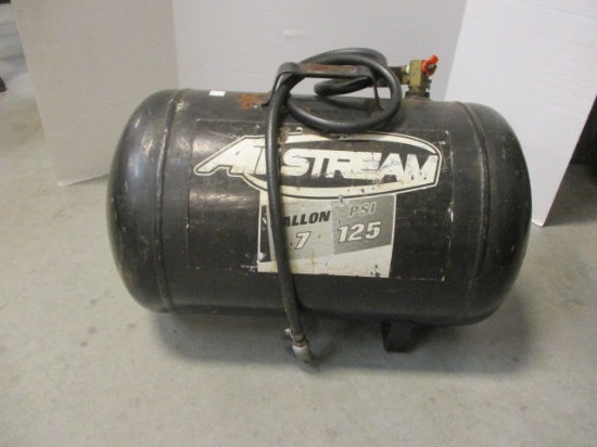 Air Stream 7 Gallon 125 PSI Portable Air Tank with Hose