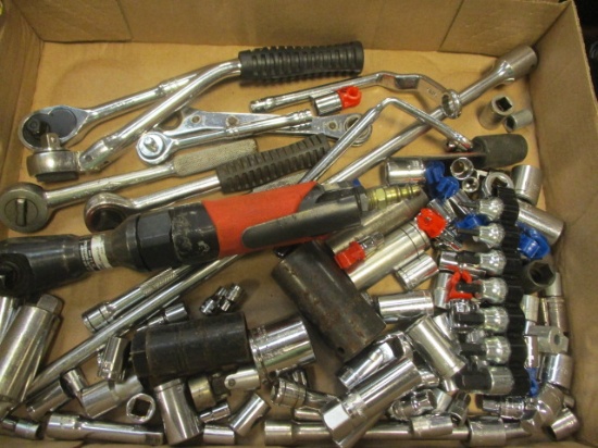 Pneumatic 3/8" Ratchet, Sockets, Ratchets and Specialty Sockets/Extensions