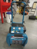 Makita Pneumatics 3HP 5.2 Gallon Electric Single Tank Air Compressor