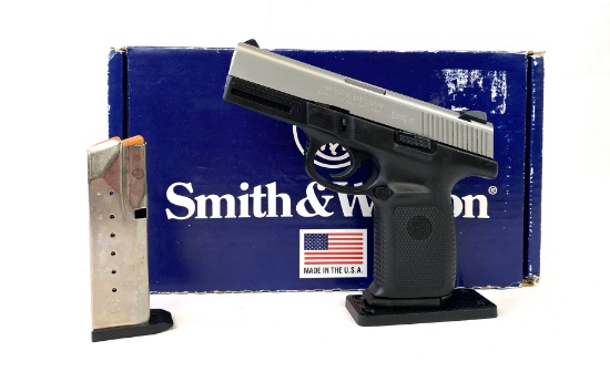 LNIB Smith & Wesson SW40VE Semi-Automatic .40 S&W Pistol