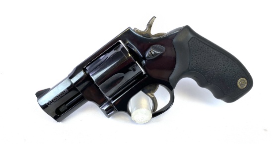 Unique Taurus .40 S&W Double Action Snub Nose 2" Revolver