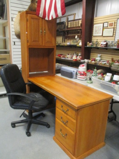 Wood Knee Hole Desk with Cabinet and Office Chair