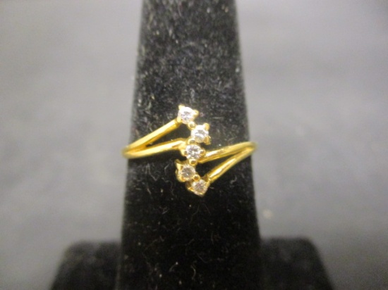 14k Gold Ring w/ Diamonds