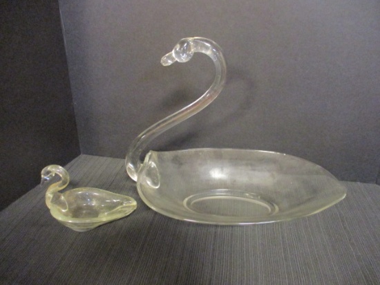 Art Glass Swan Center Piece and Ashtray