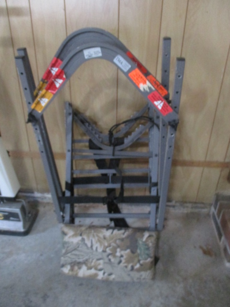 Warren And Sweat Climbing Tree Stands - Bow Hunting Advise