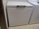 GE Chest Freezer-Manual Defrost