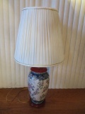 Oriental Vase Table Lamp