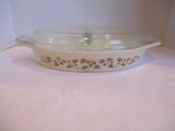Pyrex 1 1/2 Quart Divided Dish with Lid
