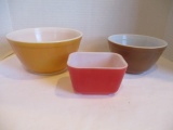 Two Vintage Pyrex Mixing Bowls and Refrigerator Dish