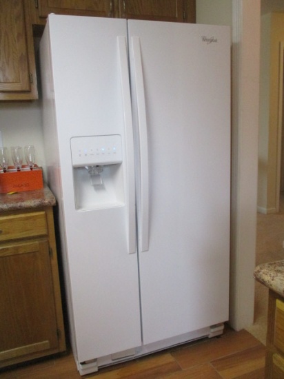 Whirlpool Side by Side Refrigerator with Ice/Water in Door