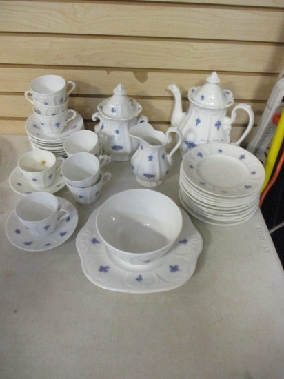 38 Pieces Adderly Chelsea Blue China