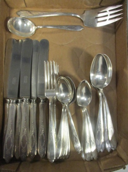 30-Piece Rogers & Bros. A1 Xii Silverplate Flatware